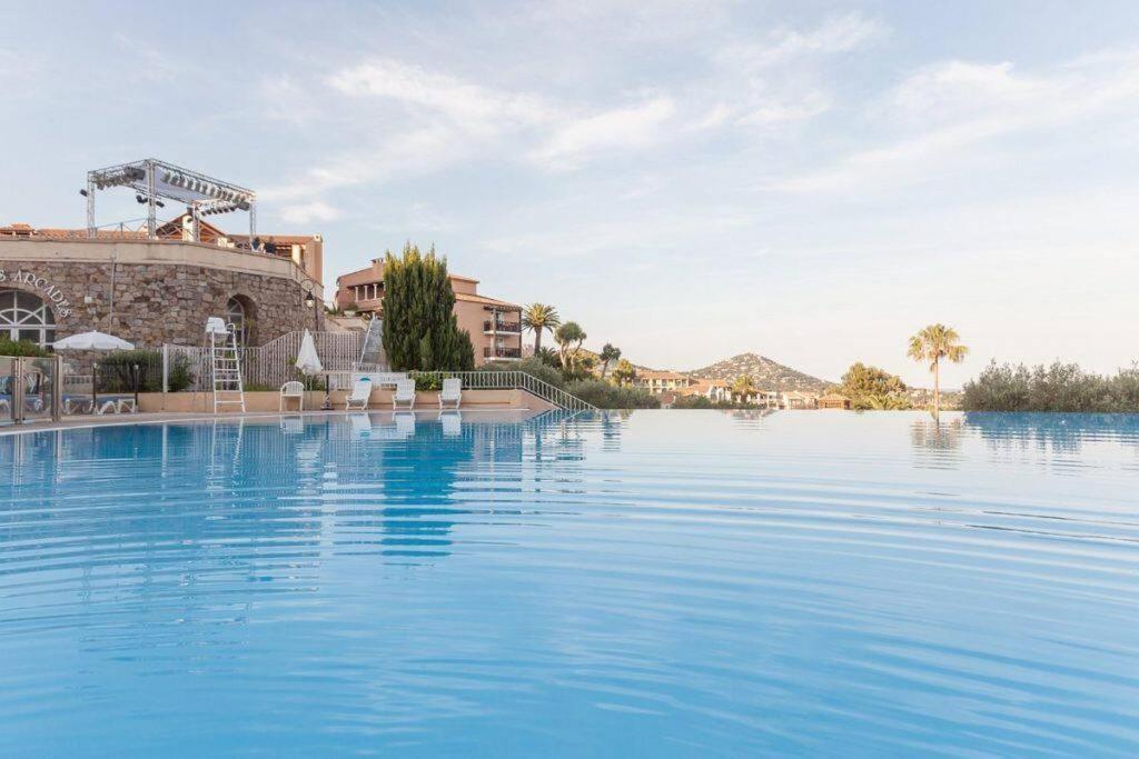 Dans Un Cadre D'Exception, Vue Mer Panoramique A Agay Cote D'Azur, Village Vacances Cap Esterel, T2 Avec Jardin, Golf, Climatisation, Wifi, 5 Piscines Saint-Raphael  Ngoại thất bức ảnh