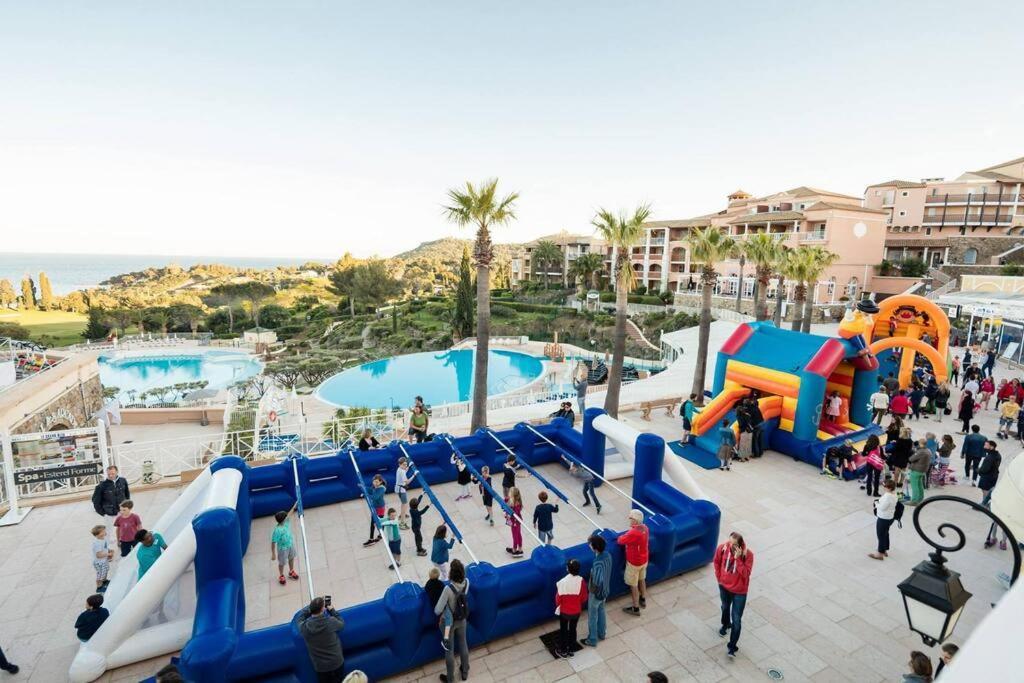 Dans Un Cadre D'Exception, Vue Mer Panoramique A Agay Cote D'Azur, Village Vacances Cap Esterel, T2 Avec Jardin, Golf, Climatisation, Wifi, 5 Piscines Saint-Raphael  Ngoại thất bức ảnh
