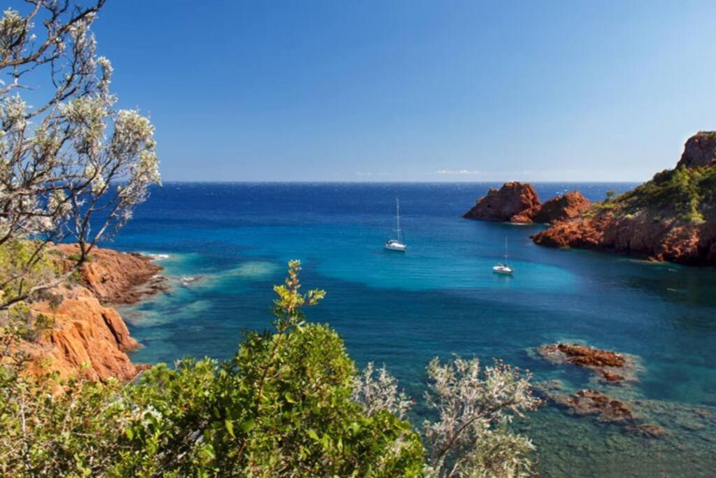 Dans Un Cadre D'Exception, Vue Mer Panoramique A Agay Cote D'Azur, Village Vacances Cap Esterel, T2 Avec Jardin, Golf, Climatisation, Wifi, 5 Piscines Saint-Raphael  Ngoại thất bức ảnh