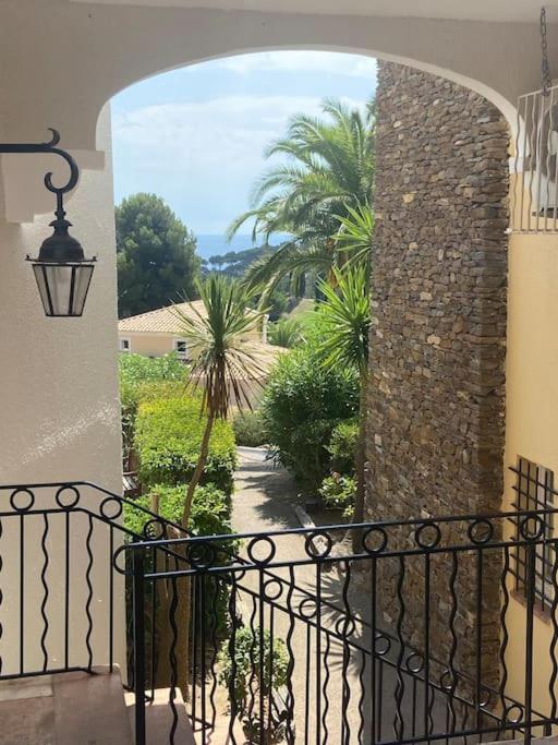 Dans Un Cadre D'Exception, Vue Mer Panoramique A Agay Cote D'Azur, Village Vacances Cap Esterel, T2 Avec Jardin, Golf, Climatisation, Wifi, 5 Piscines Saint-Raphael  Ngoại thất bức ảnh