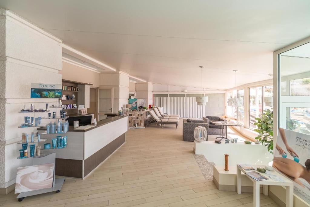 Dans Un Cadre D'Exception, Vue Mer Panoramique A Agay Cote D'Azur, Village Vacances Cap Esterel, T2 Avec Jardin, Golf, Climatisation, Wifi, 5 Piscines Saint-Raphael  Ngoại thất bức ảnh